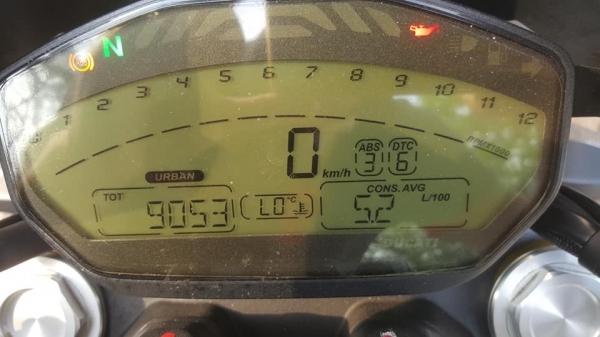 Ducati Monster821 สวยไม่เคยล้ม ไม่เคยแปะ ของแต่งสวยๆ Ducati Monster821 สวยไม่เคยล้ม ไม่เคยแปะ ของแต่งสวยๆ