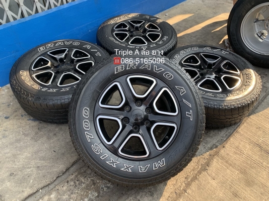 แม็ก Ford Ranger ขอบ 17 สีดำปัดเงา พร้อมยาง 265-65-17 Maxxis ปี 15
