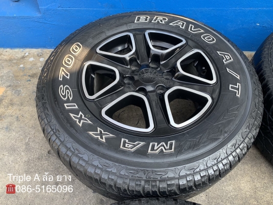 แม็ก Ford Ranger ขอบ 17 สีดำปัดเงา พร้อมยาง 265-65-17 Maxxis ปี 15