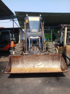 เอช  อาร์ โฟรคลิฟท์   ขาย โคมุสุ รถตักล้อยาง