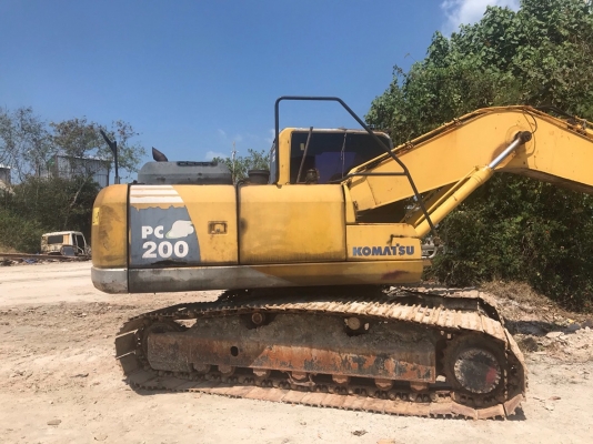 ขายแบคโฮKOMATSU.PC200-8 ไมล์17,000 ชม.เอกสารเล่มทะเบียนราคา 850,000 ต่อรอง