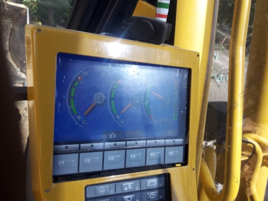 ขายดาวน์ KOMATSU PC 200-8 MO กล้องหลัง รถใช้งานน้อยไม่ถึง 1 ปี สวยจัด 2,900 ชม. พร้อมใช้งานได้เลย ราคาต่อรองได้ครับ