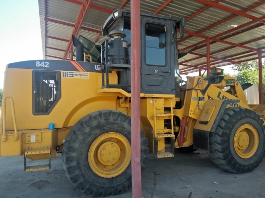 ขายด่วน รถตักหลิวกง