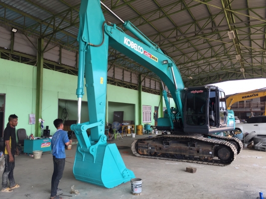 ขายKOBELCO SK200-8 Super-XM รุ่นสุดท้าย 8000 ชั่วโมง  สภาพสวยเดิมๆทั้งคัน สนใจติดต่อโดยตรง 081-4283210