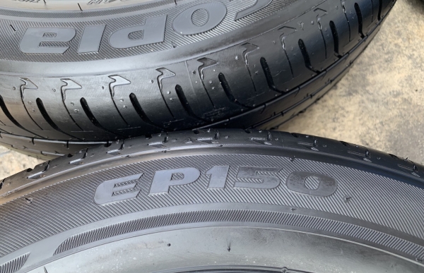 ยางใหม่ป้ายแดง Bridgestone 185-60-15 ลงพื้นปี 19 ใหม่มาก ไม่เคยสัมผัสพื้นถนน ยางใหม่ป้ายแดง Bridgestone 185-60-15 ลงพื้นปี 19 ใหม่มาก ไม่เคยสัมผัสพื้นถนน