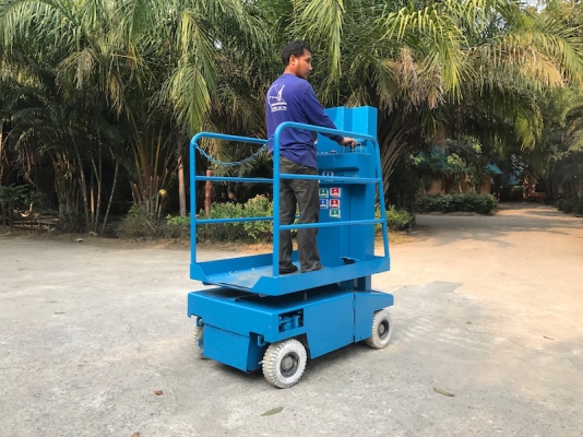 ขายรถกระเช้า AICHI ไฟฟ้า สูง4เมตร รับน้ำหนักได้200โล สวยเดิมจากญี่ปุ่นยังไม่เคยใช้ในไทย 58,000เท่านั้น