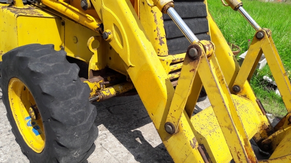 ขาย รถตักหน้าขุดหลัง JCB 3CX เล่มทะเบียน ราคา 320,000 บาท 084-5424150 ขาย รถตักหน้าขุดหลัง JCB 3CX เล่มทะเบียน ราคา 320,000 บาท 084-5424150