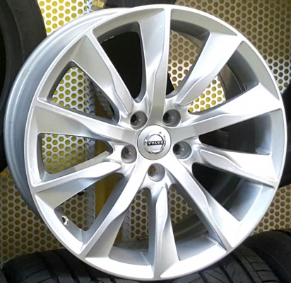 แม็กป้ายแดง VOLVOแท้ ขอบ18 19 มีหลายลายโทรมาเลย แม็กป้ายแดง VOLVOแท้ ขอบ18 19 มีหลายลายโทรมาเลย