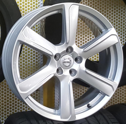 แม็กป้ายแดง VOLVOแท้ ขอบ18 19 มีหลายลายโทรมาเลย แม็กป้ายแดง VOLVOแท้ ขอบ18 19 มีหลายลายโทรมาเลย