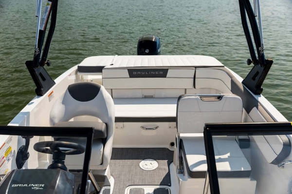 IN STOCK New Boat!! 2019 Bayliner VR5 Bowrider w/ Tower