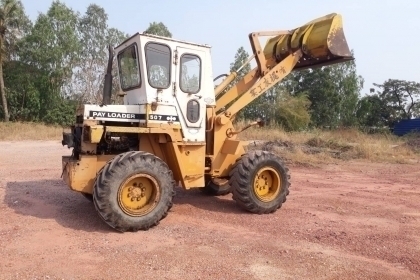 ขายครับ รถตัก โคมัตสุ 507 สวยเดิม พร้อมใช้ สนใจ089-5367218 081-4252943