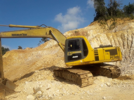 ขายแบคโฮKOMATSU PC200-6 ระบบไฟมีบางส่วนไม่มีเล่มทะเบียนสํญญาซื้อขายราคา 550,000 ขายแบคโฮKOMATSU PC200-6 ระบบไฟมีบางส่วนไม่มีเล่มทะเบียนสํญญาซื้อขายราคา 550,000