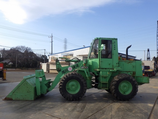 ขายรถตัก ยี่ห้อ TCM รุ่น 830 ขายรถตัก ยี่ห้อ TCM รุ่น 830