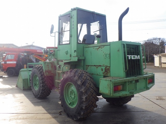 ขายรถตัก ยี่ห้อ TCM รุ่น 830