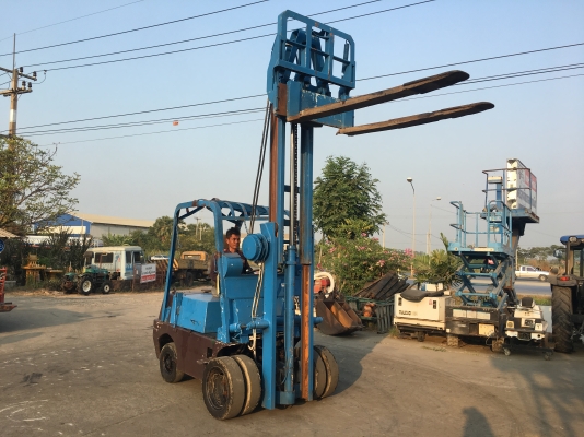 (มีคลิป)รถโฟล์คลิฟท์งากระดก ยี่ห้อ TOYOTA รุ่น FG25 มือ2จากญี่ปุ่น