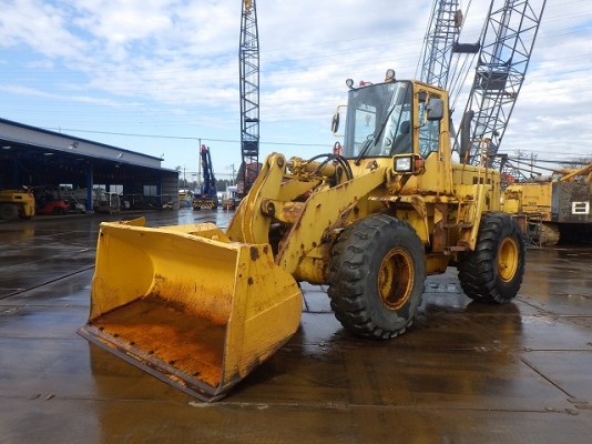 ขายรถตัก ยี่ห้อ KOMATSU รุ่น WA300-3