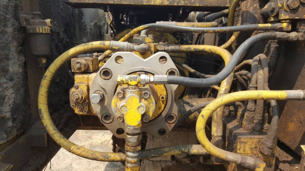 ขายตามสภาพ แบคโฮ KOBELCO SK200-3 Mark 3 ไม่มีกระบอกอาร์ม เครื่องปั้มดี ช่วงล่างต้องเก็บงาน เอกสารใบซื้อขาย ขายตามสภาพ แบคโฮ KOBELCO SK200-3 Mark 3 ไม่มีกระบอกอาร์ม เครื่องปั้มดี ช่วงล่างต้องเก็บงาน เอกสารใบซื้อขาย