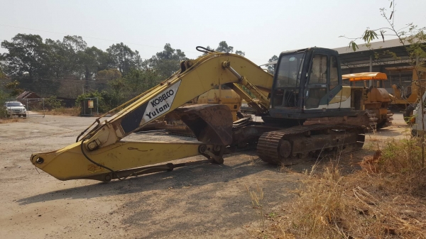 ขายตามสภาพ แบคโฮ KOBELCO SK200-3 Mark 3 ไม่มีกระบอกอาร์ม เครื่องปั้มดี ช่วงล่างต้องเก็บงาน เอกสารใบซื้อขาย ขายตามสภาพ แบคโฮ KOBELCO SK200-3 Mark 3 ไม่มีกระบอกอาร์ม เครื่องปั้มดี ช่วงล่างต้องเก็บงาน เอกสารใบซื้อขาย