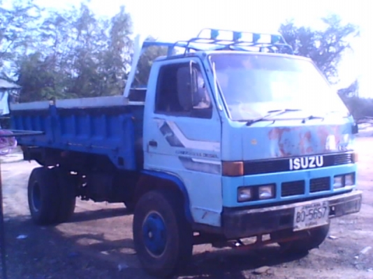 ISUZU 110 แรง  ดั๊ม Fหน้า-หลัง เกียร์ใหญ่ เครื่องดี  ครัชชีสวย  สภาพพร้อมใช้งาน