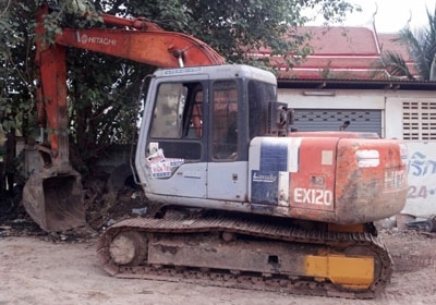 ขายแบ็คโฮ Hitachi EX120-2 เปลี่ยนระบบทุกอย่างเหมือนรุ่น 1 มีทะเบียน โทร 088-4501277