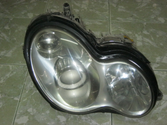 ไฟหน้า benz w203