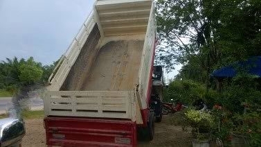 รถฮีโน่ 6 ล้อดั๊ม 175 แรงม้า  ปี 54  สนใจติดต่อ 081 - 6079515