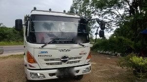 รถฮีโน่ 6 ล้อดั๊ม 175 แรงม้า  ปี 54  สนใจติดต่อ 081 - 6079515