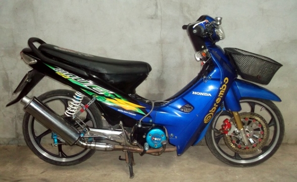 ขายรถมอเตอร์ไซด์ HONDA เวฟ100 ทะเบียนไม่ขาด ชุดโอนครบ เครื่องดีครับ เชิญชมก่อนได้เลยครับ ขายรถมอเตอร์ไซด์ HONDA เวฟ100 ทะเบียนไม่ขาด ชุดโอนครบ เครื่องดีครับ เชิญชมก่อนได้เลยครับ