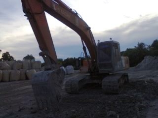 Hitachi EX200-3 Supper