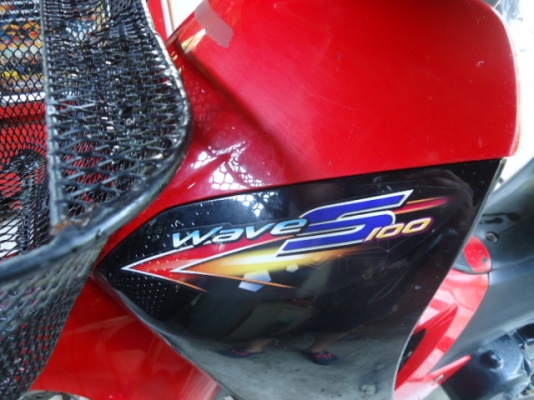 ขาย HONDA  WAVE 100S สภาพเดิมๆ เครื่องดี มาก สตาร์ททีเดียวติด (NO BOOK) แต่มีสำเนาจดทะเบียนให้ ขายไปถูกๆ 8,000.-