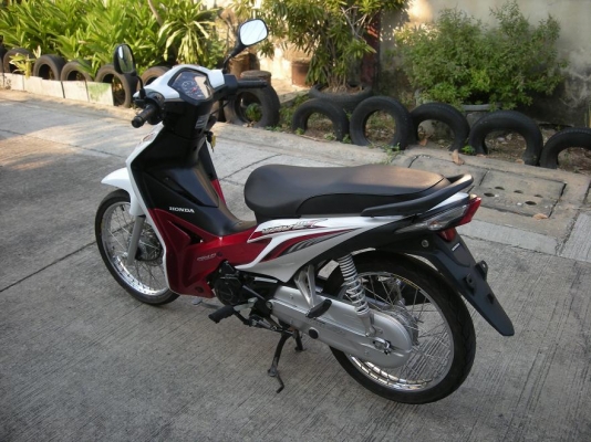 wave 110i ปี2012 สีขาวแดง เดิมๆ wave 110i ปี2012 สีขาวแดง เดิมๆ