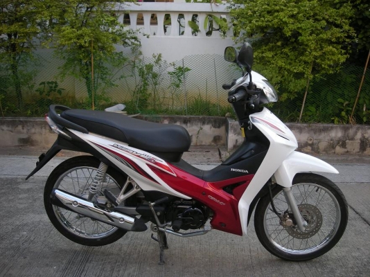 wave 110i ปี2012 สีขาวแดง เดิมๆ wave 110i ปี2012 สีขาวแดง เดิมๆ