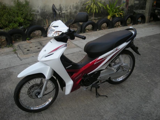 wave 110i ปี2012 สีขาวแดง เดิมๆ