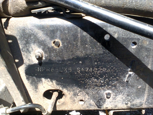 ขายnpr120รถห้างแท้คานหลังF