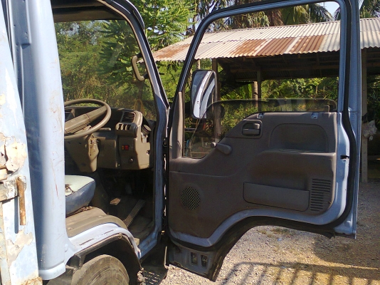 ขายnpr120รถห้างแท้คานหลังF