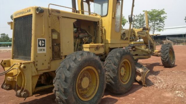 รถเกรด CAT-12G ซีเรียล 61M 5504 สภาพพร้อมใช้งาน รถเกรด CAT-12G ซีเรียล 61M 5504 สภาพพร้อมใช้งาน