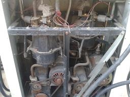 ขายตู้จ่ายน้ำมันโตเคี่ยม 2 แม่ปั้ม 2 มือจ่าย ตามสภาพ มี 4 ตู้ ๆ ่ละ40000