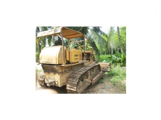 ขายรถแทรกเตอร์ Komatsu D5 สภาพดี เจ้าของซื้อมาใช้งานเอง ตอนนี้ไม่มีงานเลยขาย สนใจติดต่อนุ 087-2976734