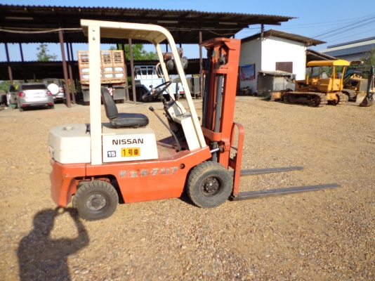 ขายรถยก NISSAN เครื่องเบนซิน ติดต่อคุณยุทธิ์ โทร. 081-9870866 คุณจิ๊ด โทร. 089-7949488