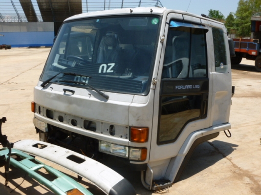 แสงฟ้าเต้นรถ/// จำหน่ายหัวเก๋งนอกเก่าญี่ปุ่น อีซุซุ ร็อกกี้ตาหวาน สภาพสวยอุปกรณ์ครบ