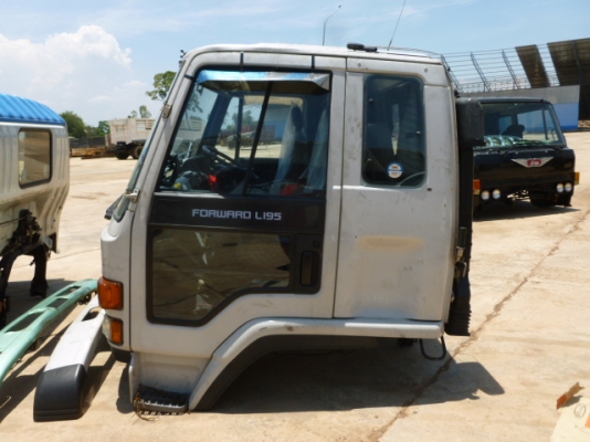 แสงฟ้าเต้นรถ/// จำหน่ายหัวเก๋งนอกเก่าญี่ปุ่น อีซุซุ ร็อกกี้ตาหวาน สภาพสวยอุปกรณ์ครบ