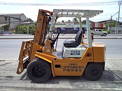 ( www.รถยกสินค้า.com ) ขายถูกรถยกขนาด 500กิโล-3 ตัน นำเข้าจากญี่ปุ่นเอง มีหลายแบบหลายขนาดให้เลือก (มีรถยก50 คัน) ตรวจเช็คเรียบร้อยแล้ว  ใช้งานได้ทันที