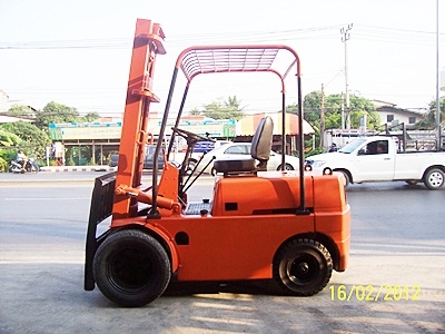 ( www.รถยกสินค้า.com ) ขายถูกรถยกขนาด 500กิโล-3 ตัน นำเข้าจากญี่ปุ่นเอง มีหลายแบบหลายขนาดให้เลือก (มีรถยก50 คัน) ตรวจเช็คเรียบร้อยแล้ว  ใช้งานได้ทันที