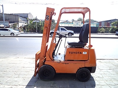 ( www.รถยกสินค้า.com ) ขายถูกรถยกขนาด 500กิโล-3 ตัน นำเข้าจากญี่ปุ่นเอง มีหลายแบบหลายขนาดให้เลือก (มีรถยก50 คัน) ตรวจเช็คเรียบร้อยแล้ว  ใช้งานได้ทันที