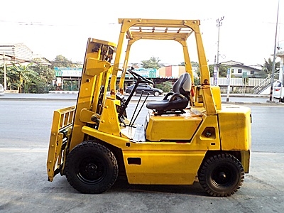 ( www.รถยกสินค้า.com ) ขายถูกรถยกขนาด 500กิโล-3 ตัน นำเข้าจากญี่ปุ่นเอง มีหลายแบบหลายขนาดให้เลือก (มีรถยก50 คัน) ตรวจเช็คเรียบร้อยแล้ว  ใช้งานได้ทันที