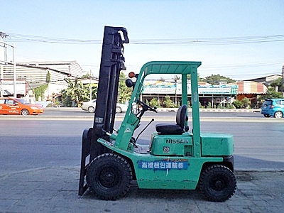 ( www.รถยกสินค้า.com ) ขายถูกรถยกขนาด 500กิโล-3 ตัน นำเข้าจากญี่ปุ่นเอง มีหลายแบบหลายขนาดให้เลือก (มีรถยก50 คัน) ตรวจเช็คเรียบร้อยแล้ว  ใช้งานได้ทันที