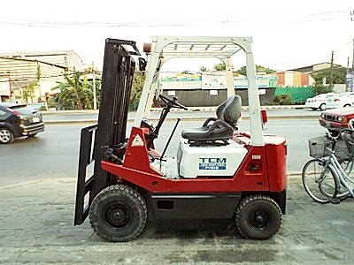 ( www.รถยกสินค้า.com ) ขายถูกรถยกขนาด 500กิโล-3 ตัน นำเข้าจากญี่ปุ่นเอง มีหลายแบบหลายขนาดให้เลือก (มีรถยก50 คัน) ตรวจเช็คเรียบร้อยแล้ว  ใช้งานได้ทันที