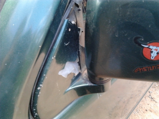 ***ขายแล้วครับขอบคุณ Truck2hand ขาย ขาย กระบะแค็ป ขายตัดก่อนเก็บสี ISUZU มังกรทอง2.5 ปี33/90 เครื่องมังกรทอง2.5ไดเร็กฯ 87HP แห้งดี ติดง่าย ไม่เยิ้ม ช่วงล่างดีแน่น คัสซีสวยไม่ผุ ไม่ดาม กระบะพื้นไม่ผุ ล้อแม็ก ยางดี พื้นปูกระบะ หน้า-หลังเดิม ไม่เคยชนหนัก เคย