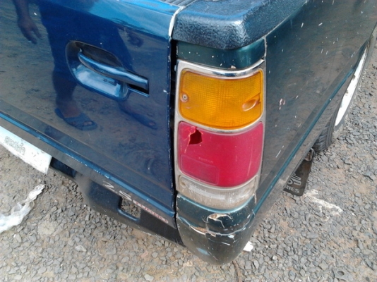 ***ขายแล้วครับขอบคุณ Truck2hand ขาย ขาย กระบะแค็ป ขายตัดก่อนเก็บสี ISUZU มังกรทอง2.5 ปี33/90 เครื่องมังกรทอง2.5ไดเร็กฯ 87HP แห้งดี ติดง่าย ไม่เยิ้ม ช่วงล่างดีแน่น คัสซีสวยไม่ผุ ไม่ดาม กระบะพื้นไม่ผุ ล้อแม็ก ยางดี พื้นปูกระบะ หน้า-หลังเดิม ไม่เคยชนหนัก เคย