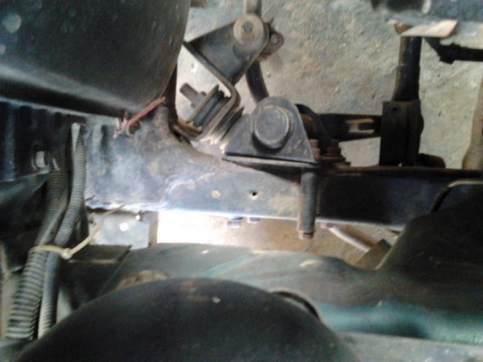 ***ขายแล้วครับขอบคุณ Truck2hand ขาย ขาย กระบะแค็ป ขายตัดก่อนเก็บสี ISUZU มังกรทอง2.5 ปี33/90 เครื่องมังกรทอง2.5ไดเร็กฯ 87HP แห้งดี ติดง่าย ไม่เยิ้ม ช่วงล่างดีแน่น คัสซีสวยไม่ผุ ไม่ดาม กระบะพื้นไม่ผุ ล้อแม็ก ยางดี พื้นปูกระบะ หน้า-หลังเดิม ไม่เคยชนหนัก เคย